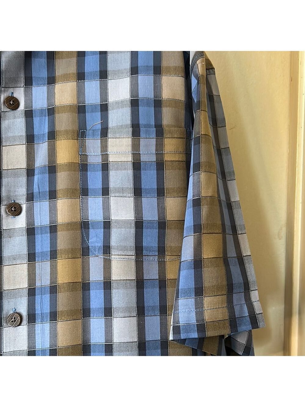 Tommy Bahama Silk Blue and Brown Plaid Casual Button Down Shirt size L - Picture 3 of 11